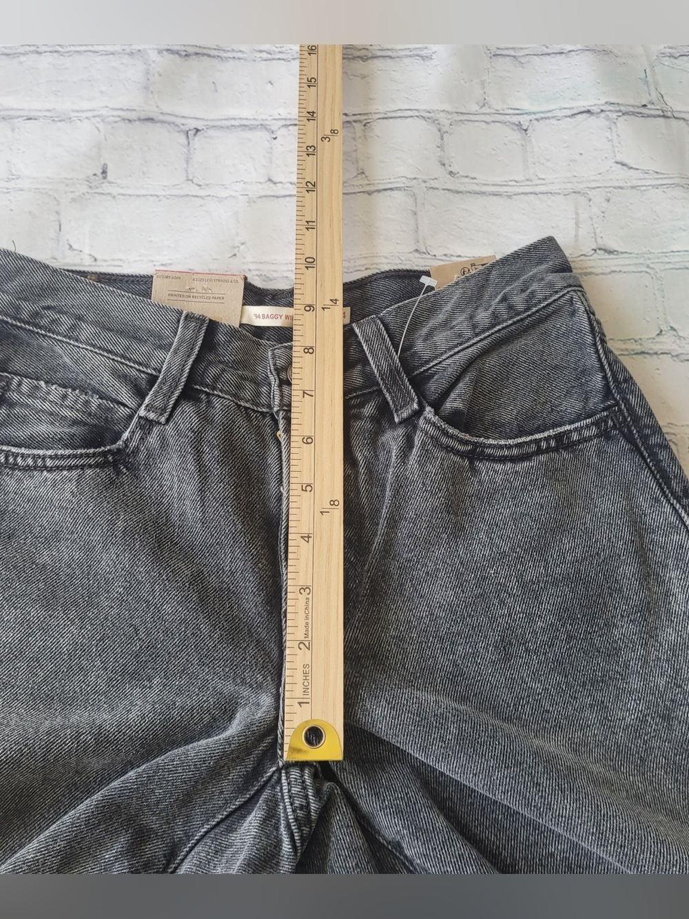 ✅ NWT Levi's 94’s baggy Wide Leg Jeans in Washed Black size 24 - Picture 6 of 11